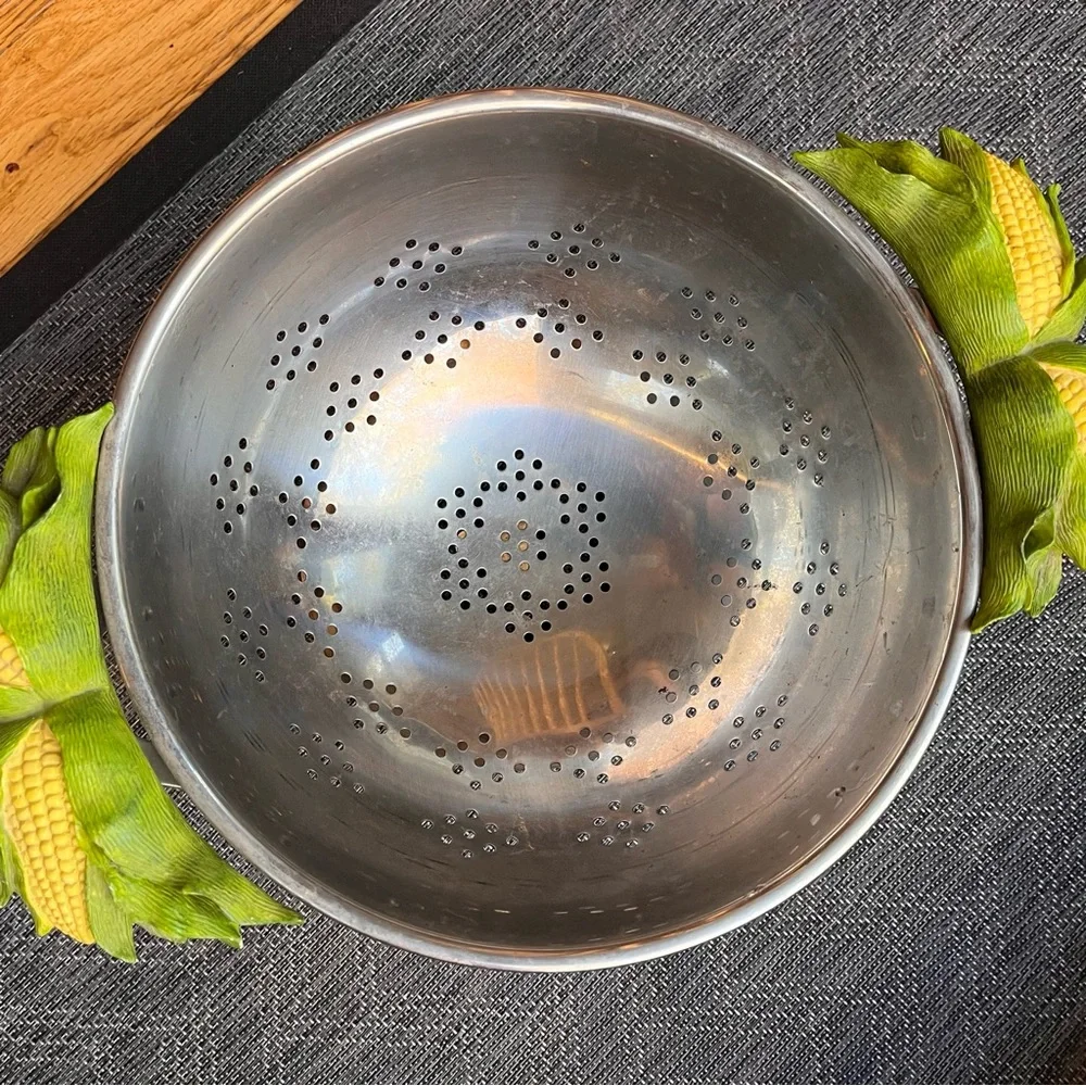 Vintage Colander Strainer with Decorative Corn Resin Handles - Fruit Bowl